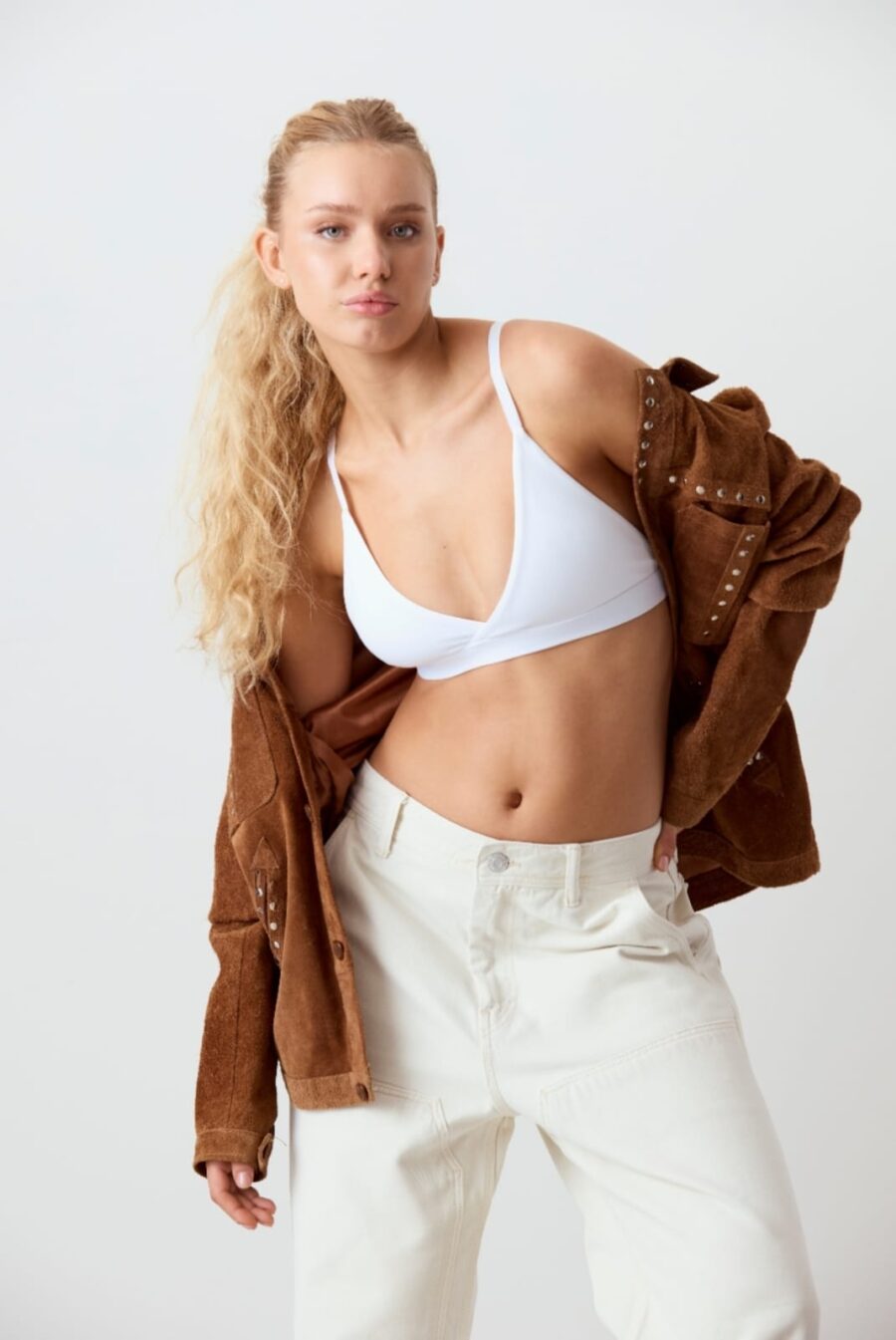 BRIGITTE 1708 - Imagen 4